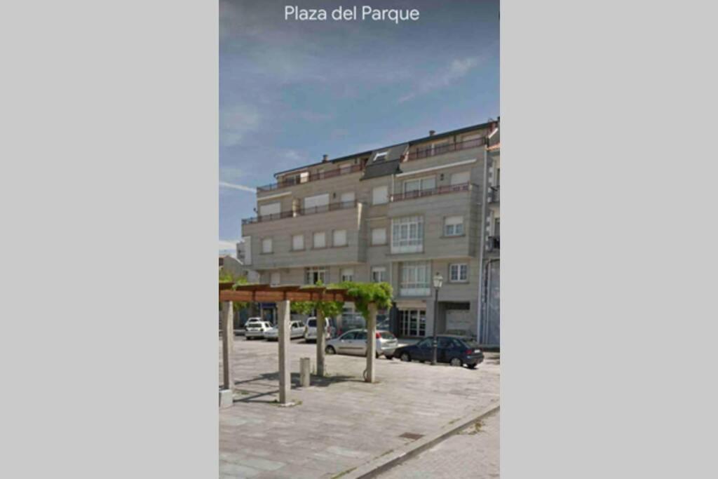 Apartamento Plaza Del Parque Villanueva De Arosa Eksteriør bilde