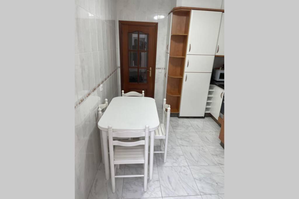 Apartamento Plaza Del Parque Villanueva De Arosa Eksteriør bilde