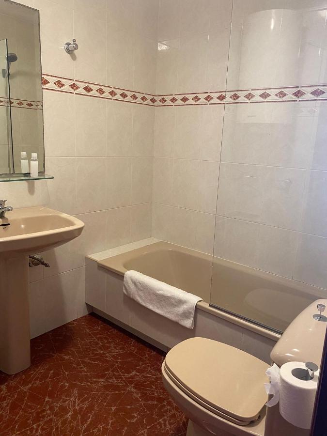 Apartamento Plaza Del Parque Villanueva De Arosa Eksteriør bilde